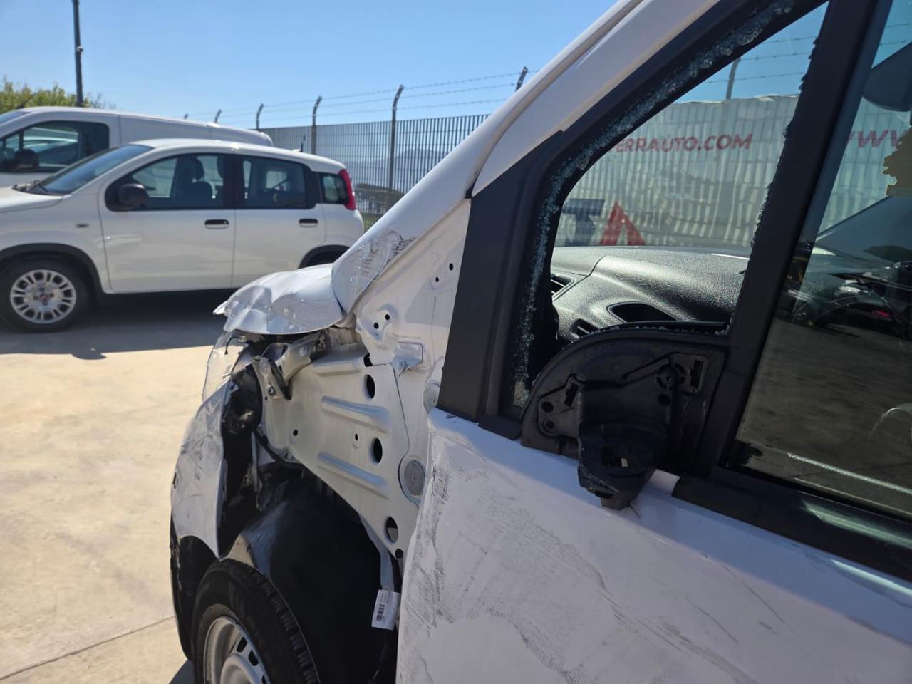 OPEL Combo Cargo 1.5 Diesel 100CV S&S PC 650kg Edition 04/2024 - immagine 20