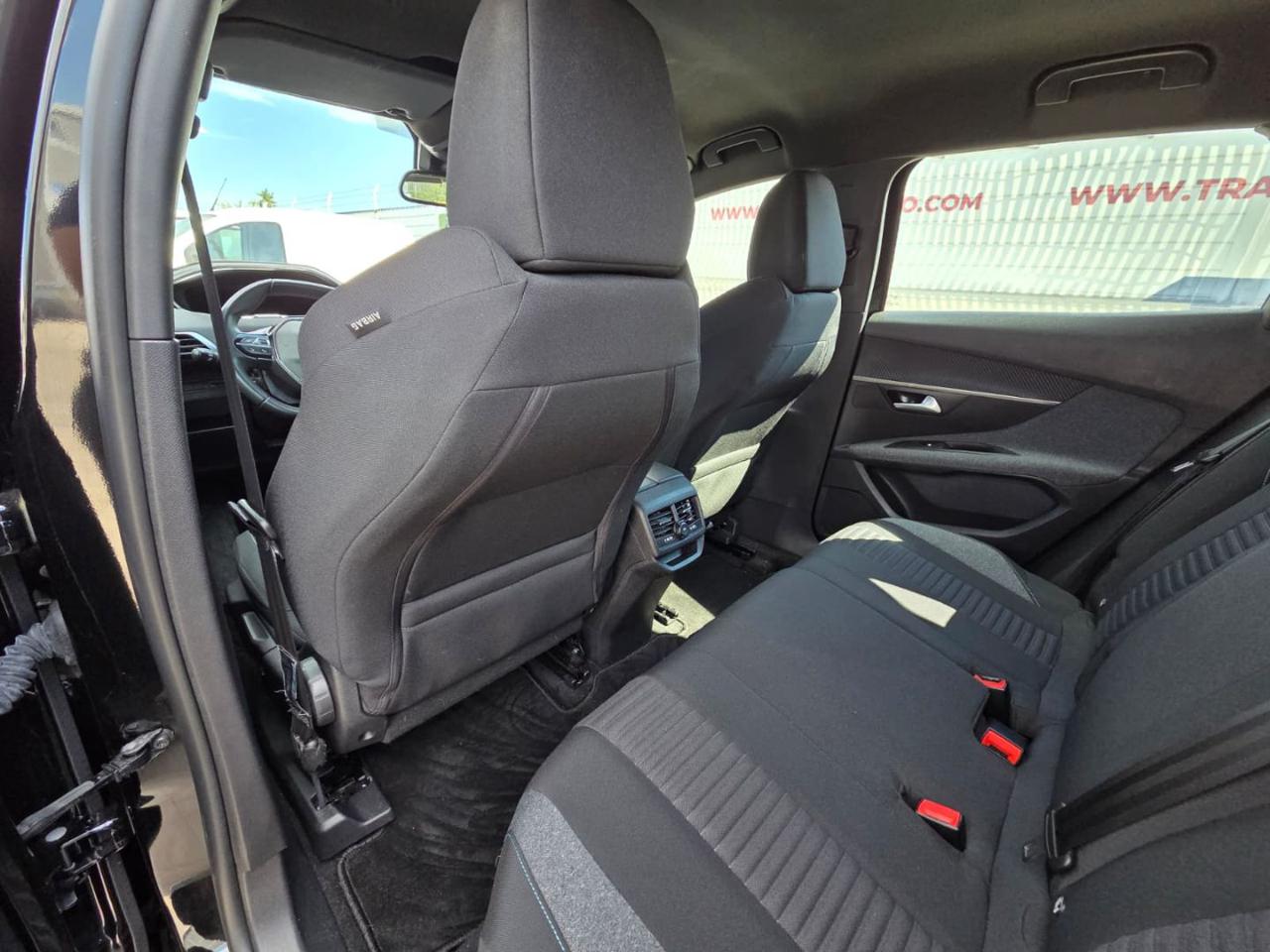 PEUGEOT 3008 BlueHDi 130 S&S EAT8 Active Pack 05/2023 - immagine 10