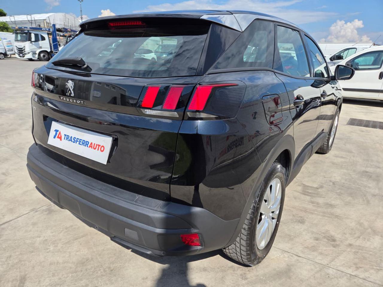 PEUGEOT 3008 BlueHDi 130 S&S EAT8 Active Pack 05/2023 - immagine 5