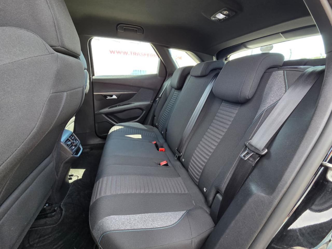 PEUGEOT 3008 BlueHDi 130 S&S EAT8 Active Pack 05/2023 - immagine 9