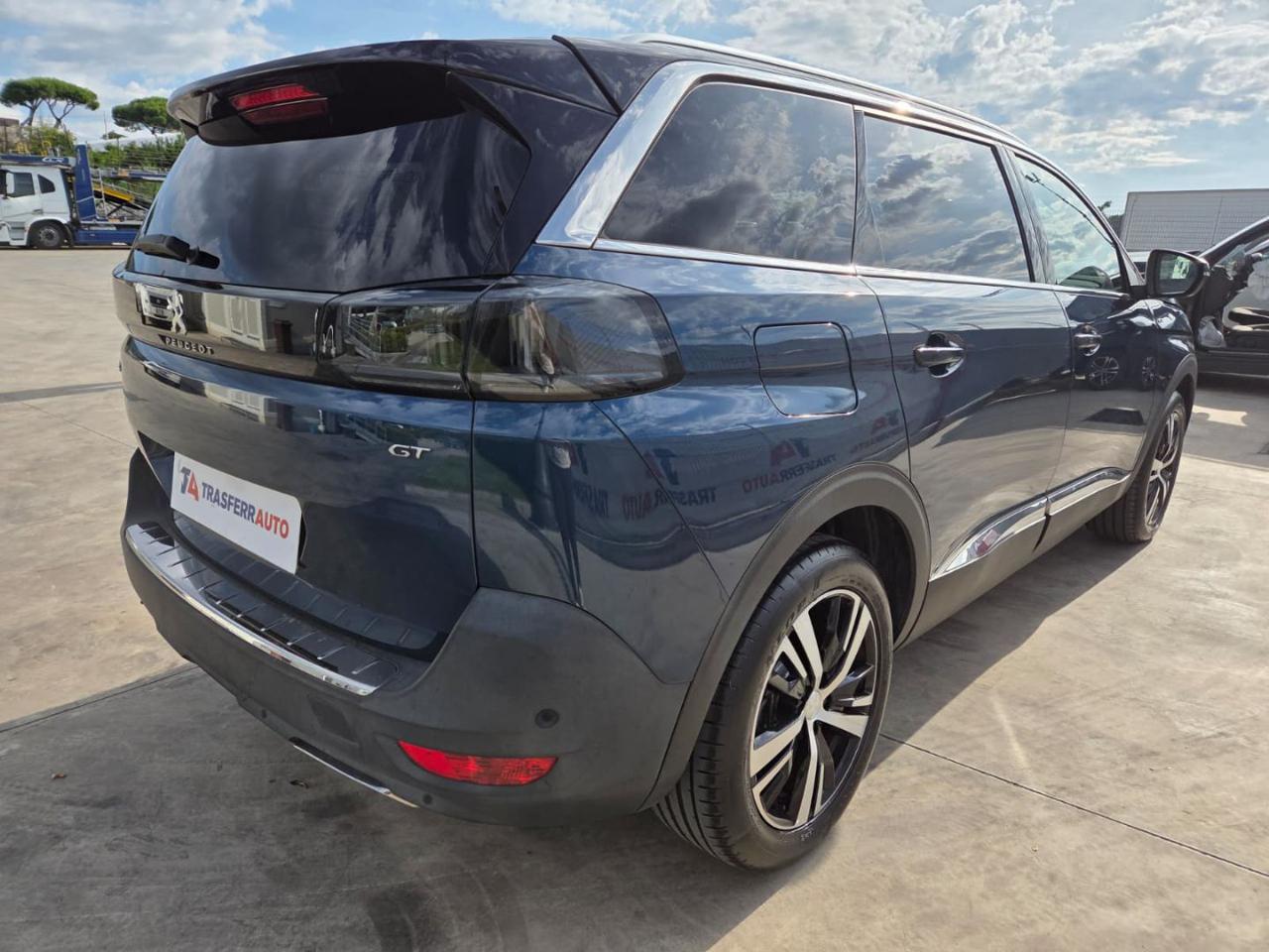 PEUGEOT 5008 BlueHDi 130 S&S EAT8 GT 01/2023 - immagine 5