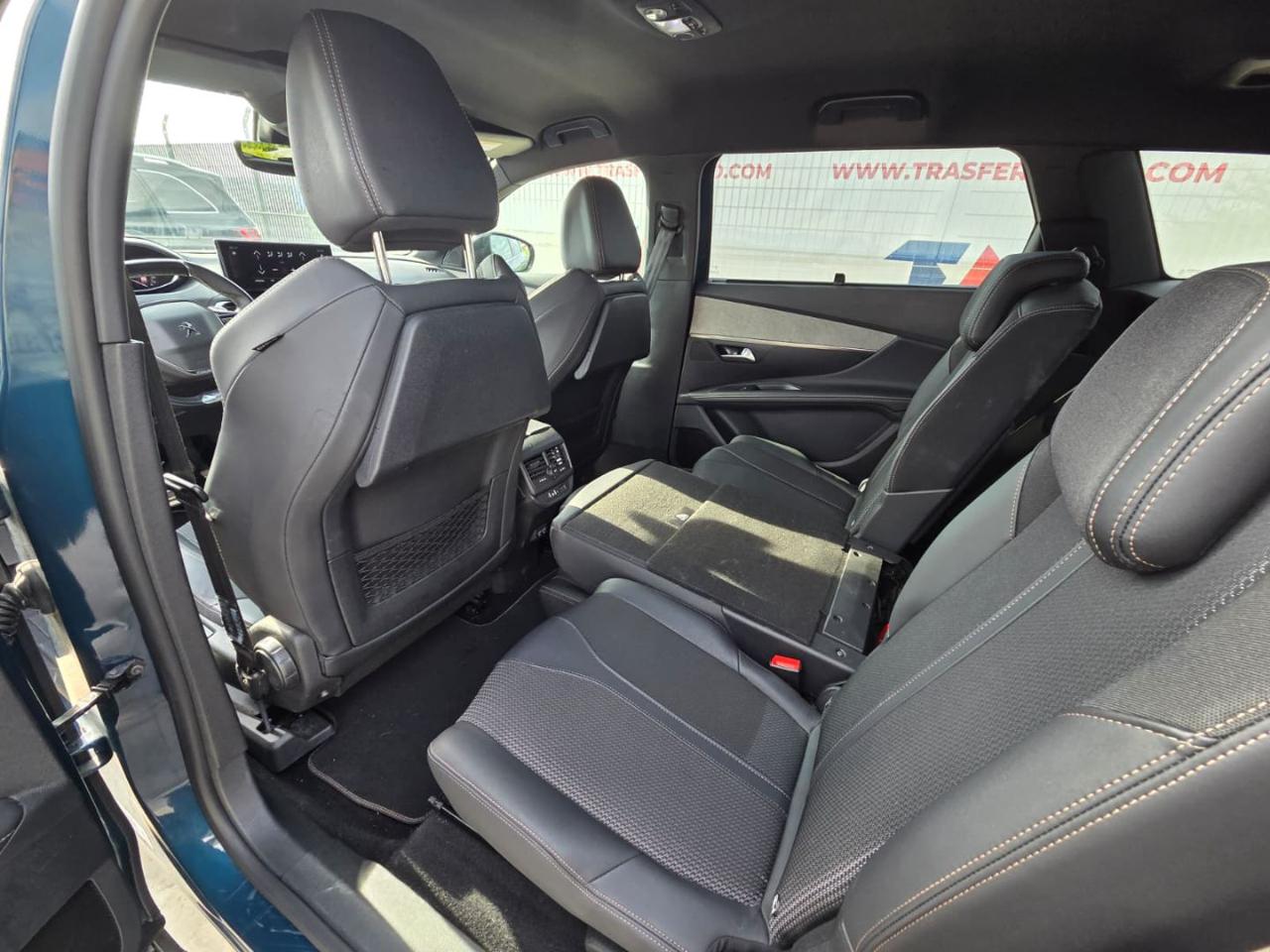 PEUGEOT 5008 BlueHDi 130 S&S EAT8 GT 01/2023 - immagine 17